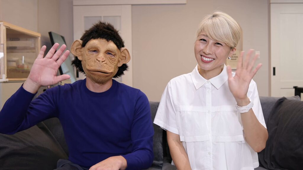 バイリンガール英会話の吉田ちかさんとおさるさん